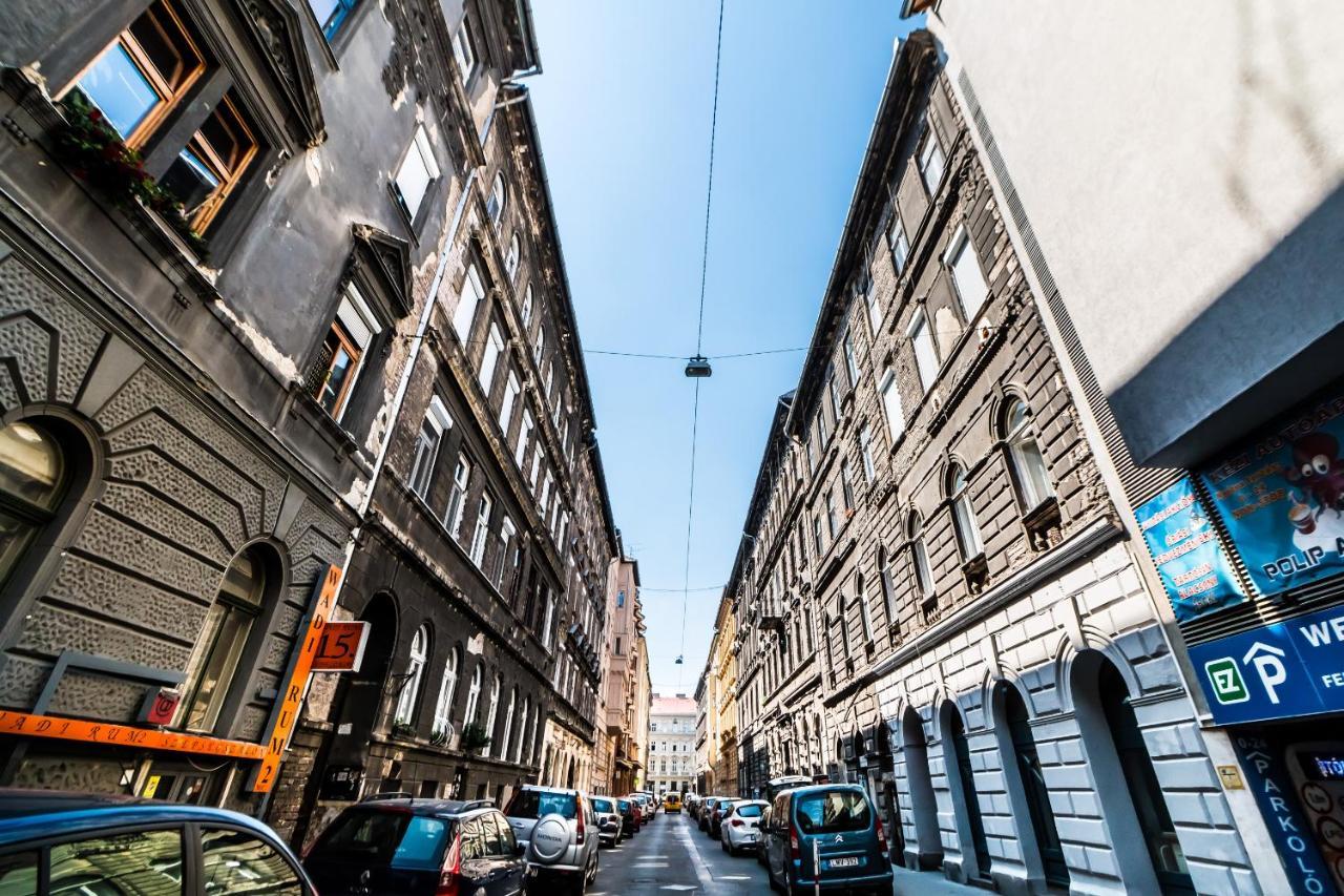 Cosy Studios In The Heart Of The City ブダペスト エクステリア 写真